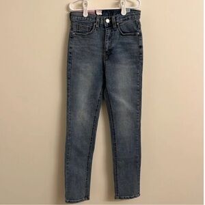 NWT chug jeans size 25